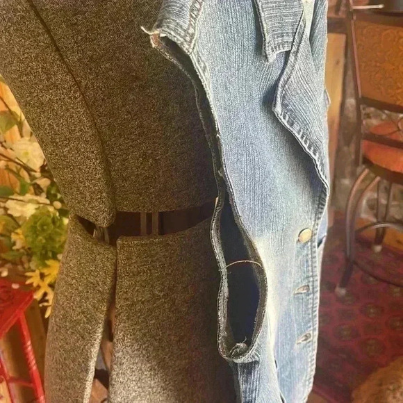 Comfort denim women’s size medium, jean vest. - Picture 5 of 7